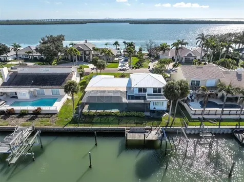 4935 62nd Avenue S St Petersburg FL 33715
