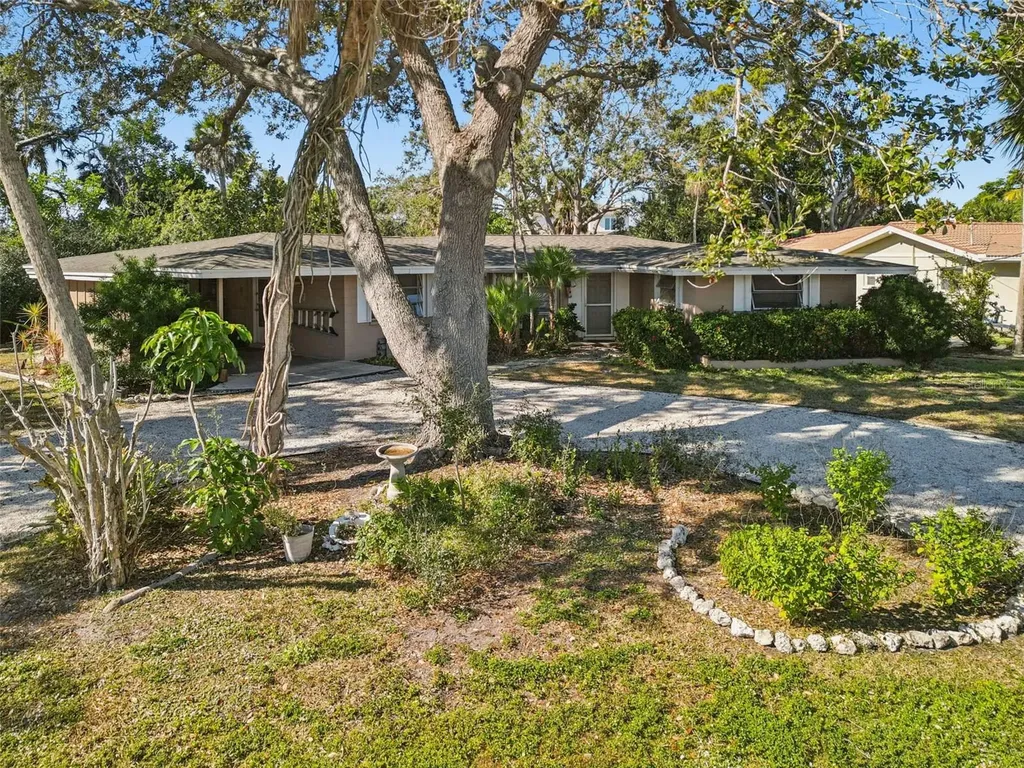 5036 Higel Avenue Sarasota FL 34242
