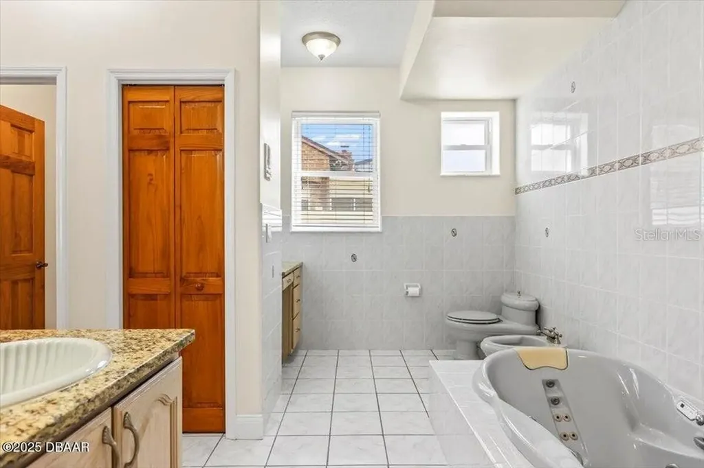 10 Capistrano Drive Ormond Beach FL 32176