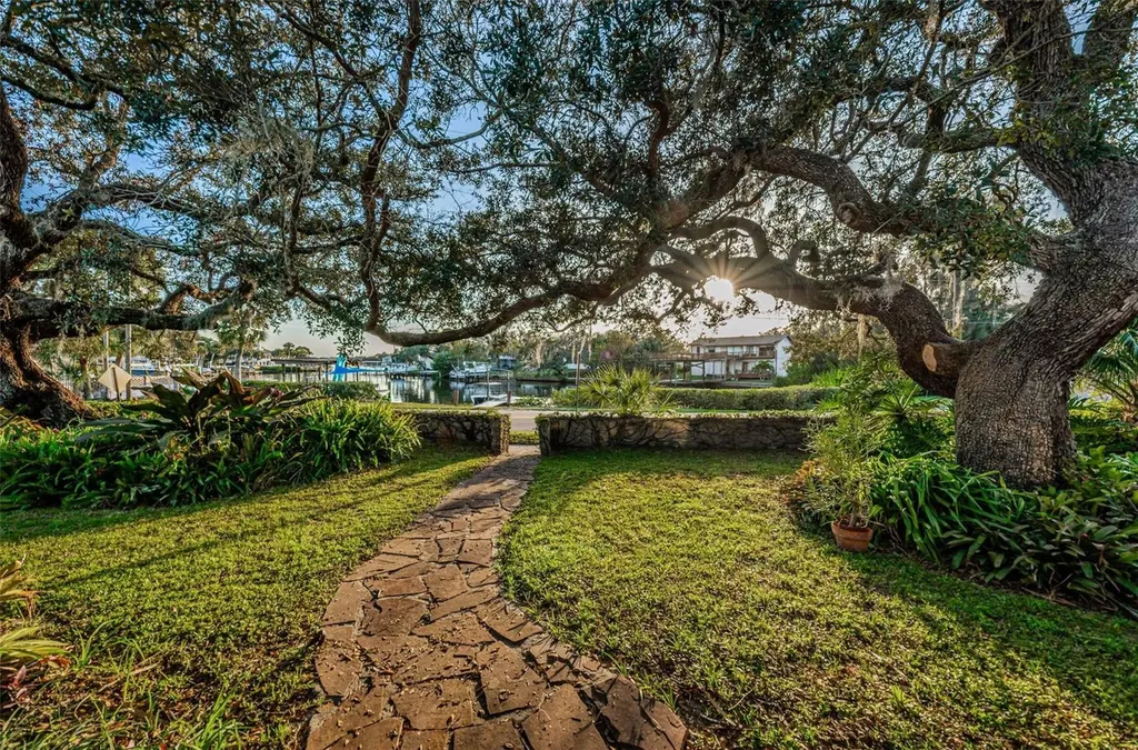 330 N Spring Boulevard Tarpon Springs FL 34689