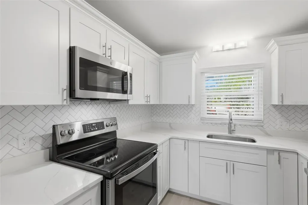 6300 Flotilla Drive Holmes Beach FL 34217