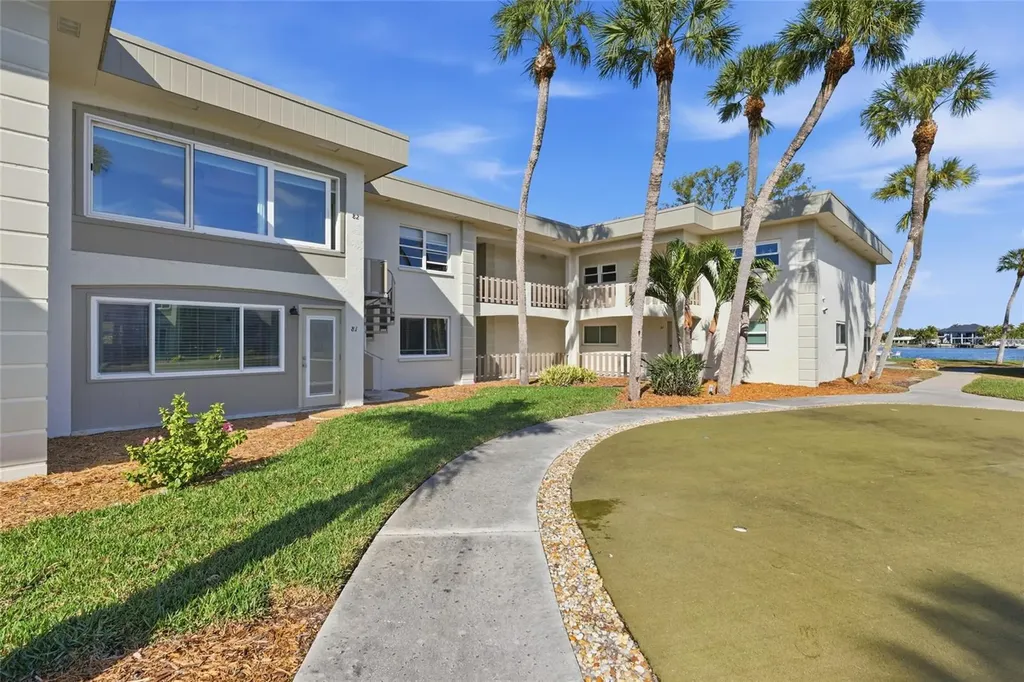 6300 Flotilla Drive Holmes Beach FL 34217