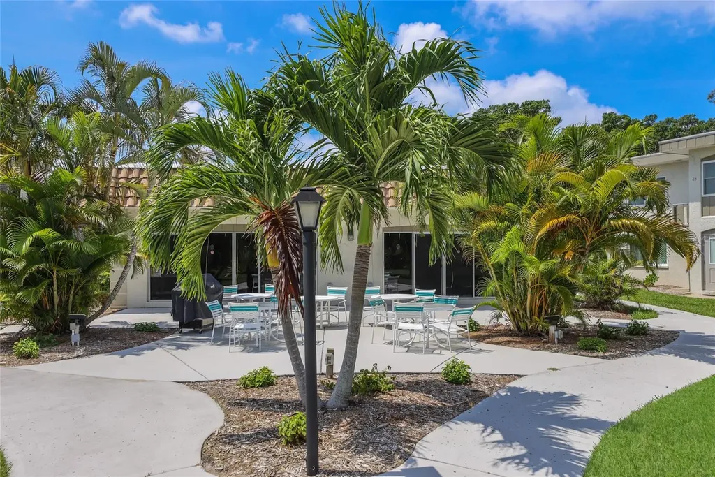 6300 Flotilla Drive Holmes Beach FL 34217