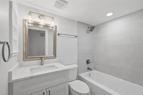 6300 Flotilla Drive Holmes Beach FL 34217