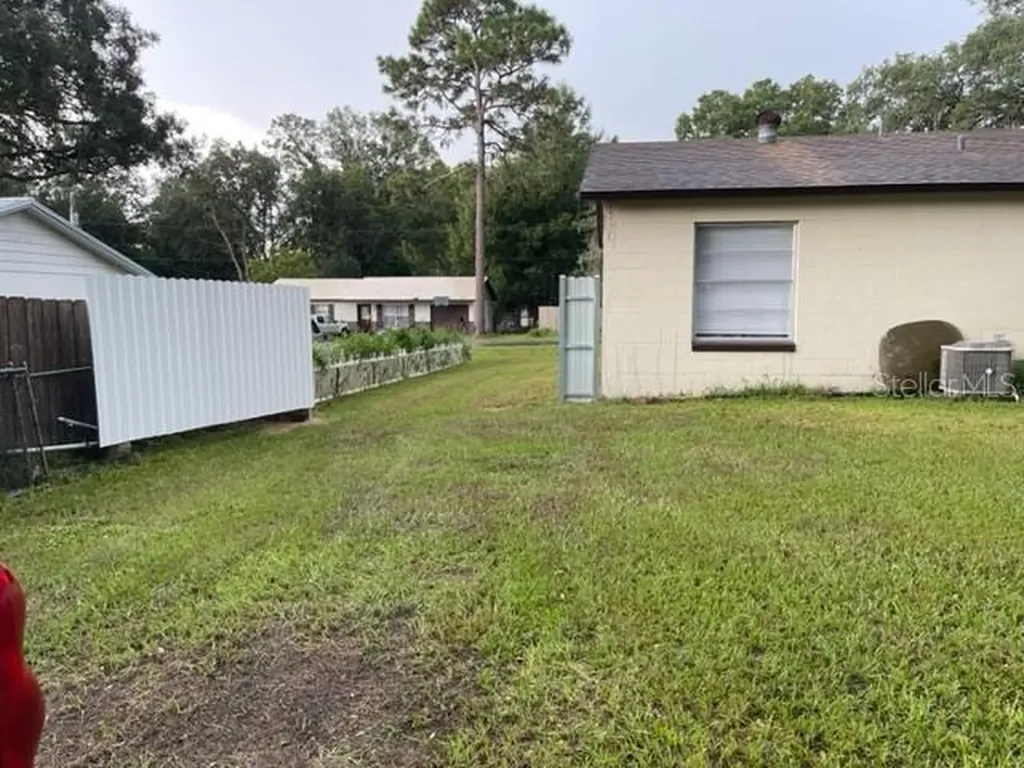 2305 NE 38th Street Ocala FL 34479