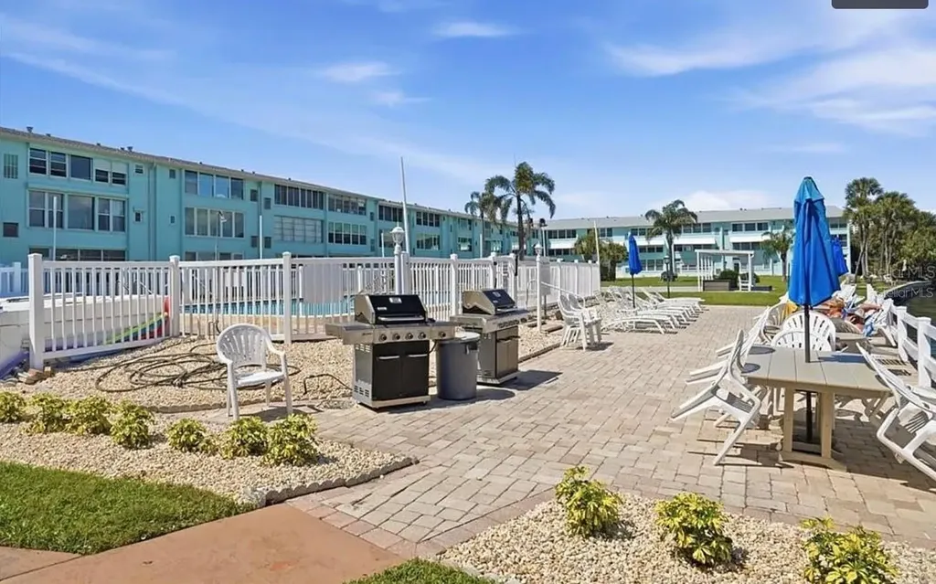 1847 Shore Drive S South Pasadena FL 33707