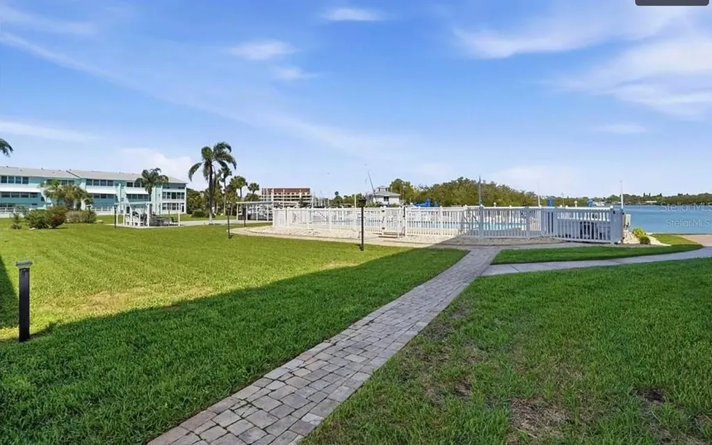 1847 Shore Drive S South Pasadena FL 33707