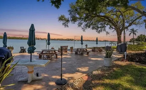 1847 Shore Drive S South Pasadena FL 33707