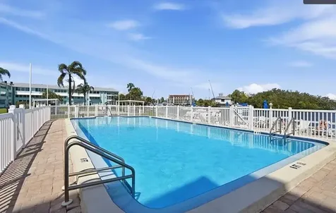 1847 Shore Drive S South Pasadena FL 33707