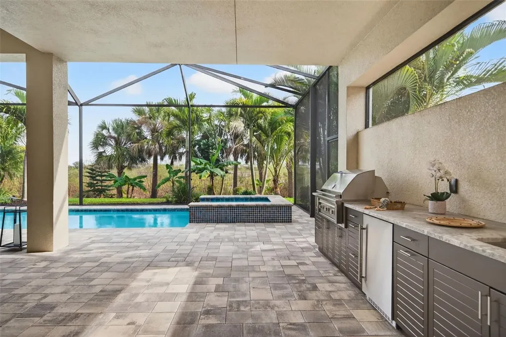 8280 Redonda Loop Lakewood Ranch FL 34202