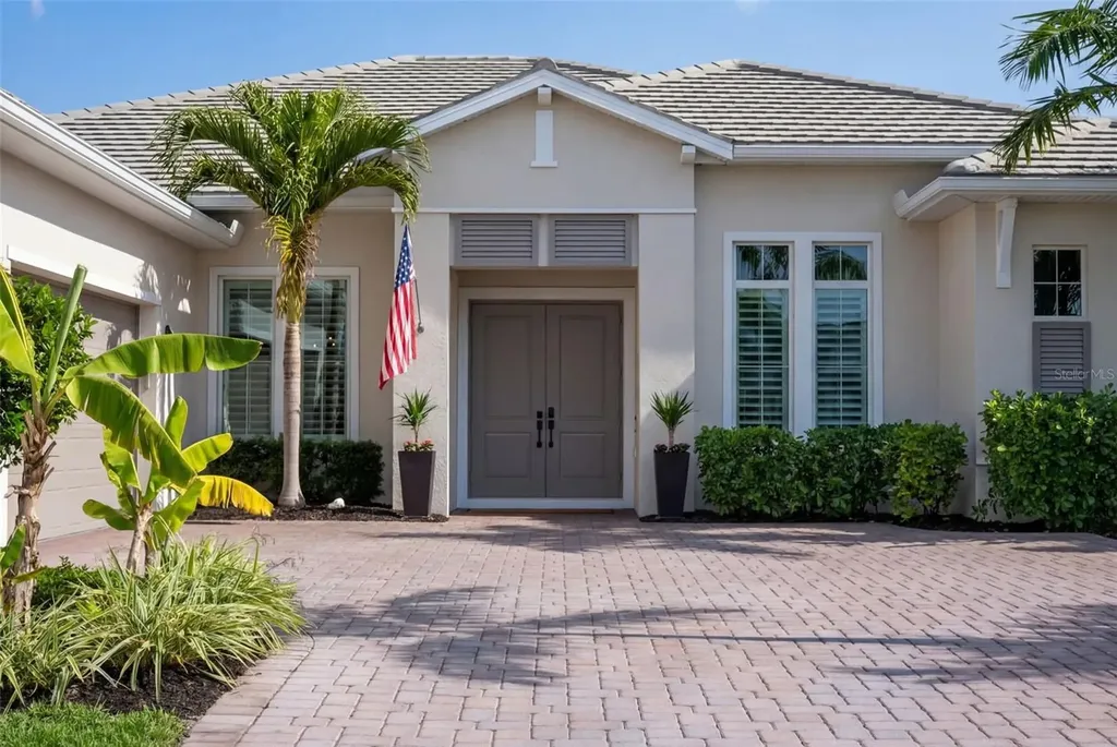 8280 Redonda Loop Lakewood Ranch FL 34202
