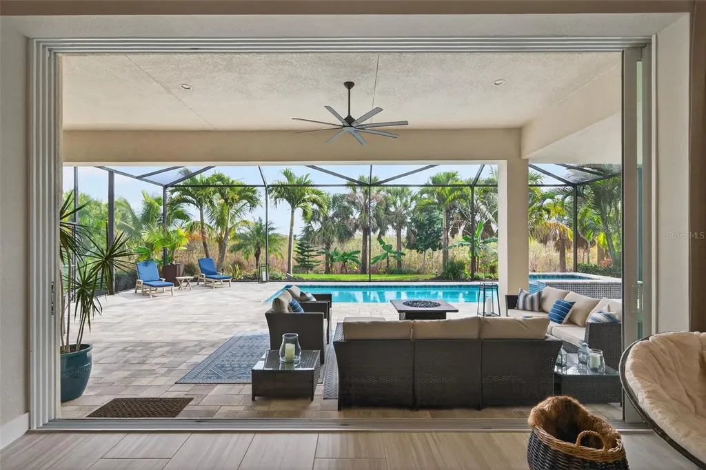 8280 Redonda Loop Lakewood Ranch FL 34202
