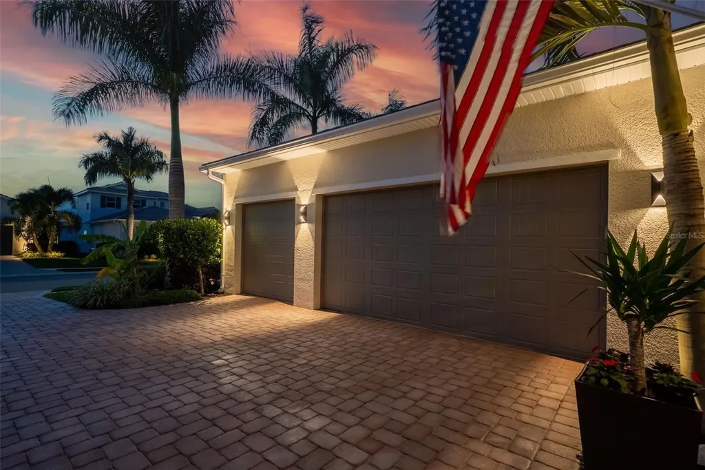 8280 Redonda Loop Lakewood Ranch FL 34202
