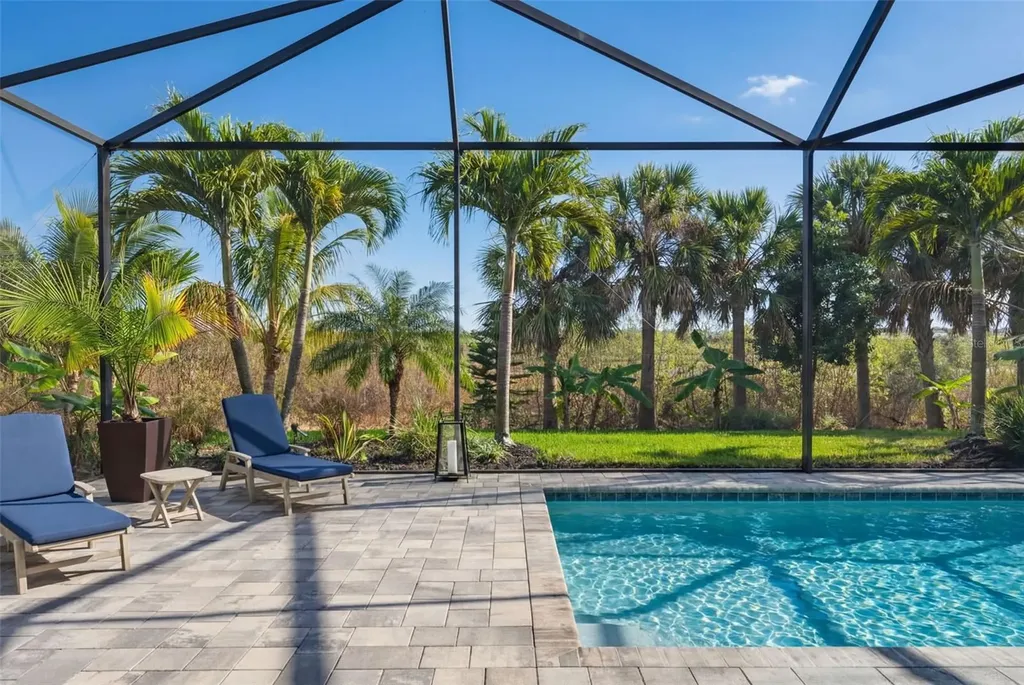 8280 Redonda Loop Lakewood Ranch FL 34202