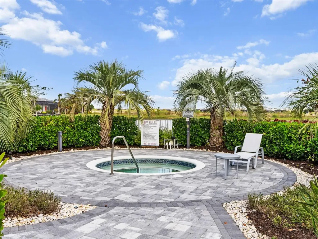 8280 Redonda Loop Lakewood Ranch FL 34202