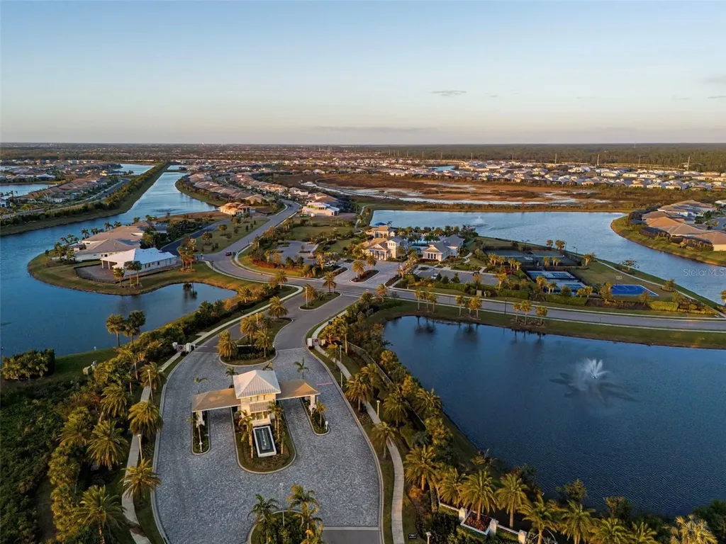 8280 Redonda Loop Lakewood Ranch FL 34202