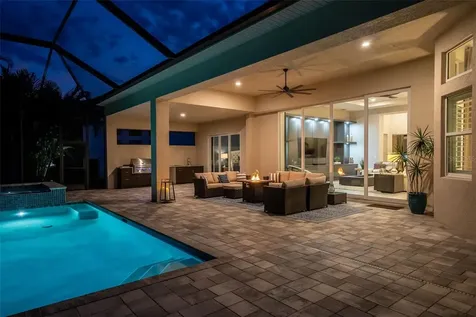 8280 Redonda Loop Lakewood Ranch FL 34202