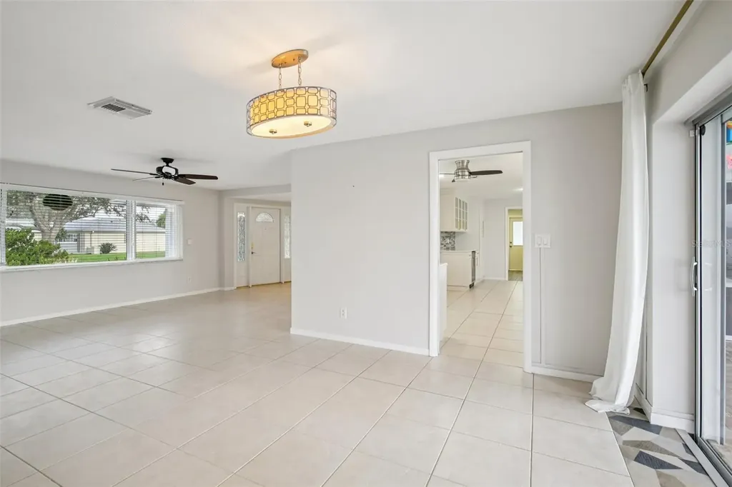 2180 Dolphin Boulevard S St Petersburg FL 33707