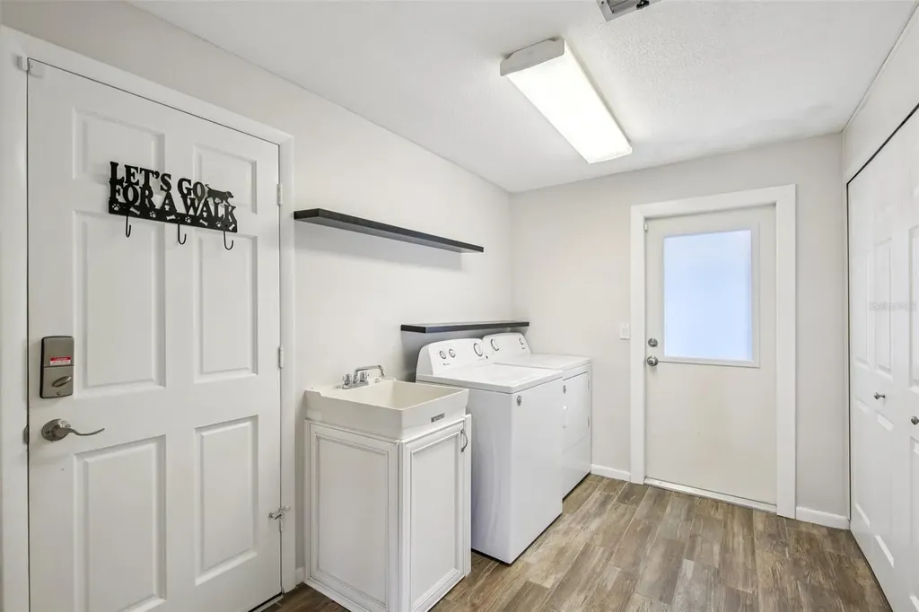 2180 Dolphin Boulevard S St Petersburg FL 33707