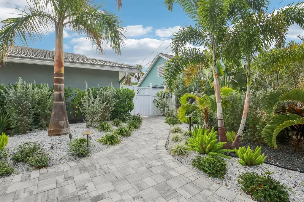 2180 Dolphin Boulevard S St Petersburg FL 33707