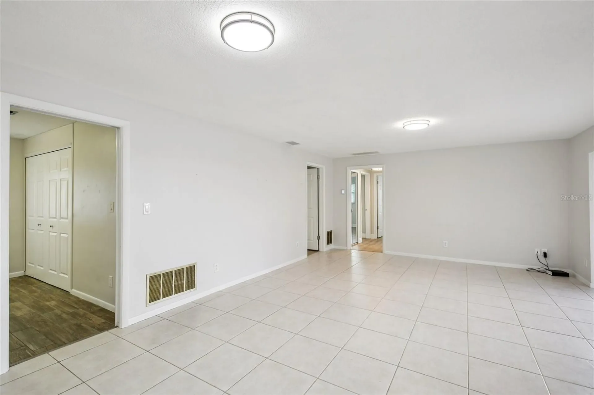2180 Dolphin Boulevard S St Petersburg FL 33707