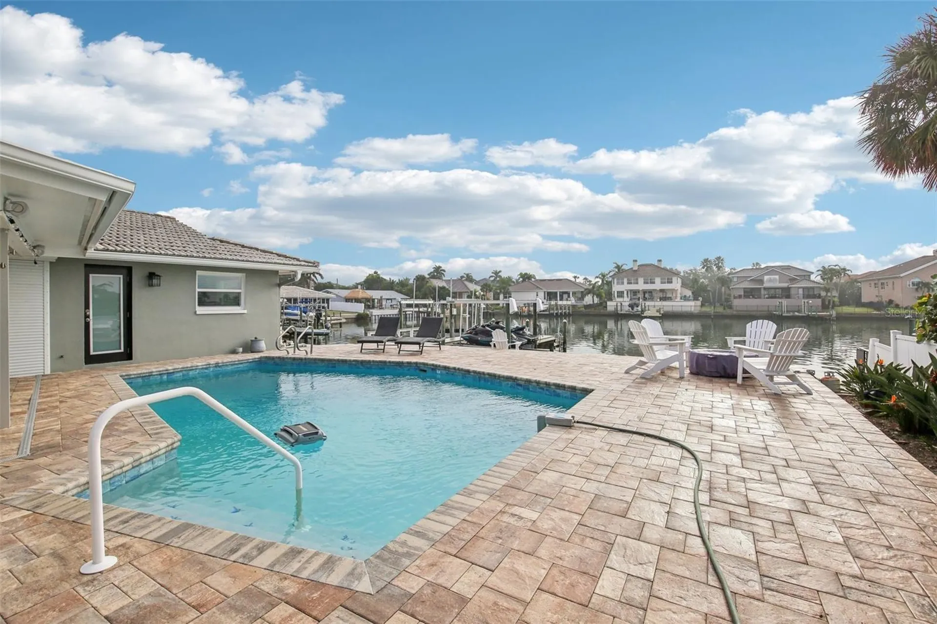 2180 Dolphin Boulevard S St Petersburg FL 33707