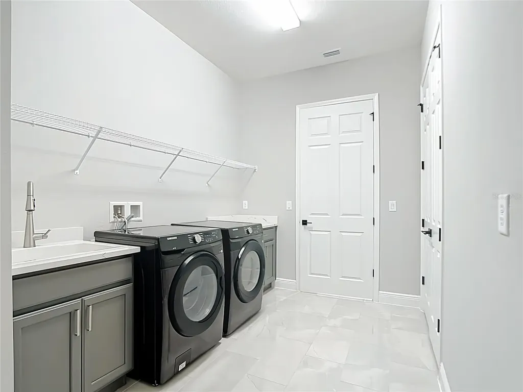 3586 Recurve Circle Sarasota FL 34240