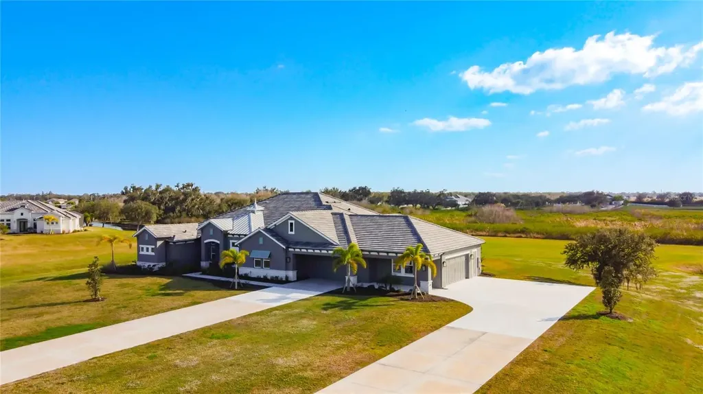 3586 Recurve Circle Sarasota FL 34240