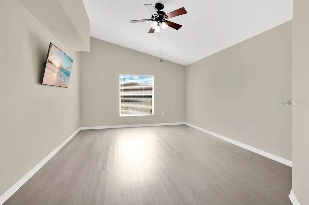 348 Sir Phillips Drive Davenport FL 33837
