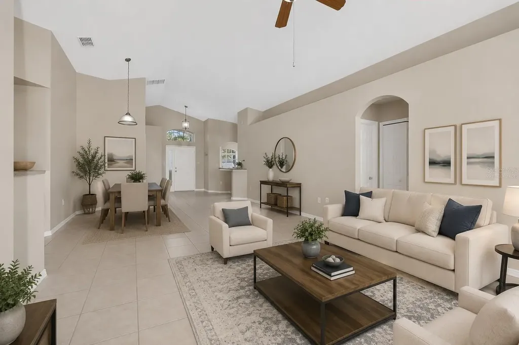 348 Sir Phillips Drive Davenport FL 33837