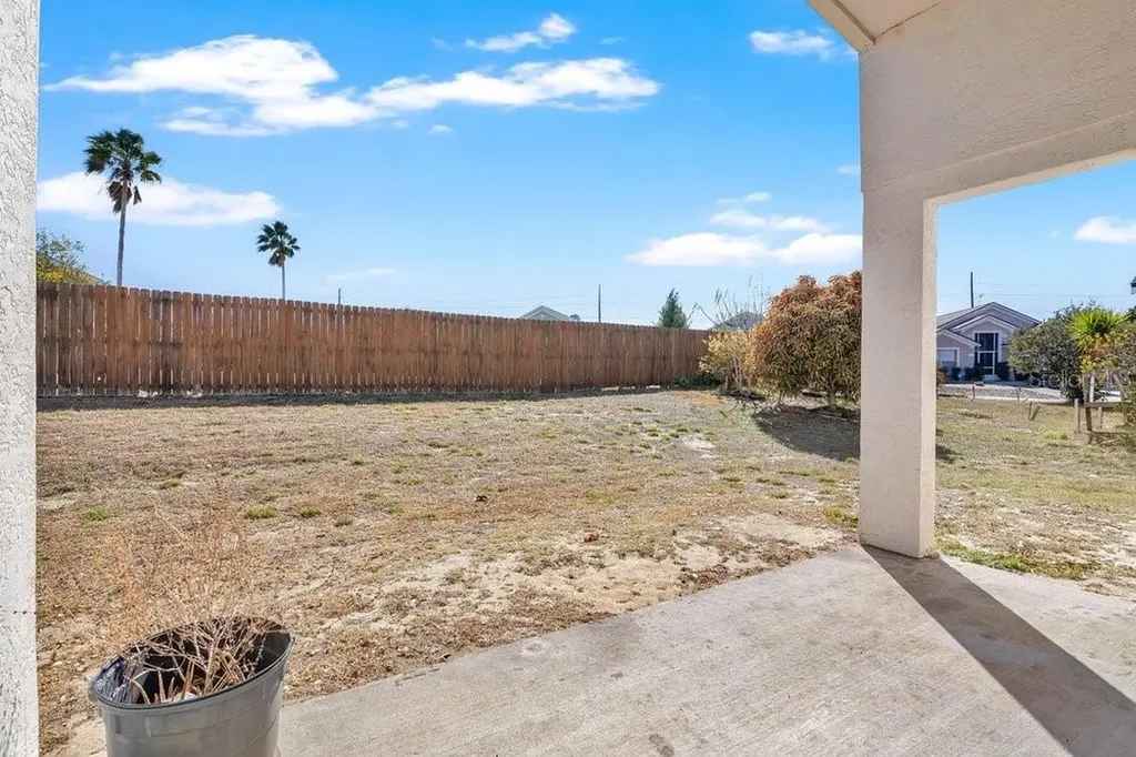 348 Sir Phillips Drive Davenport FL 33837