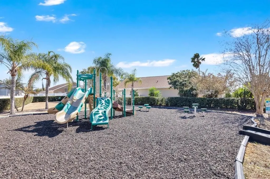348 Sir Phillips Drive Davenport FL 33837