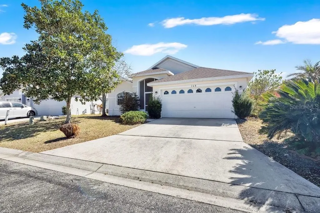 348 Sir Phillips Drive Davenport FL 33837
