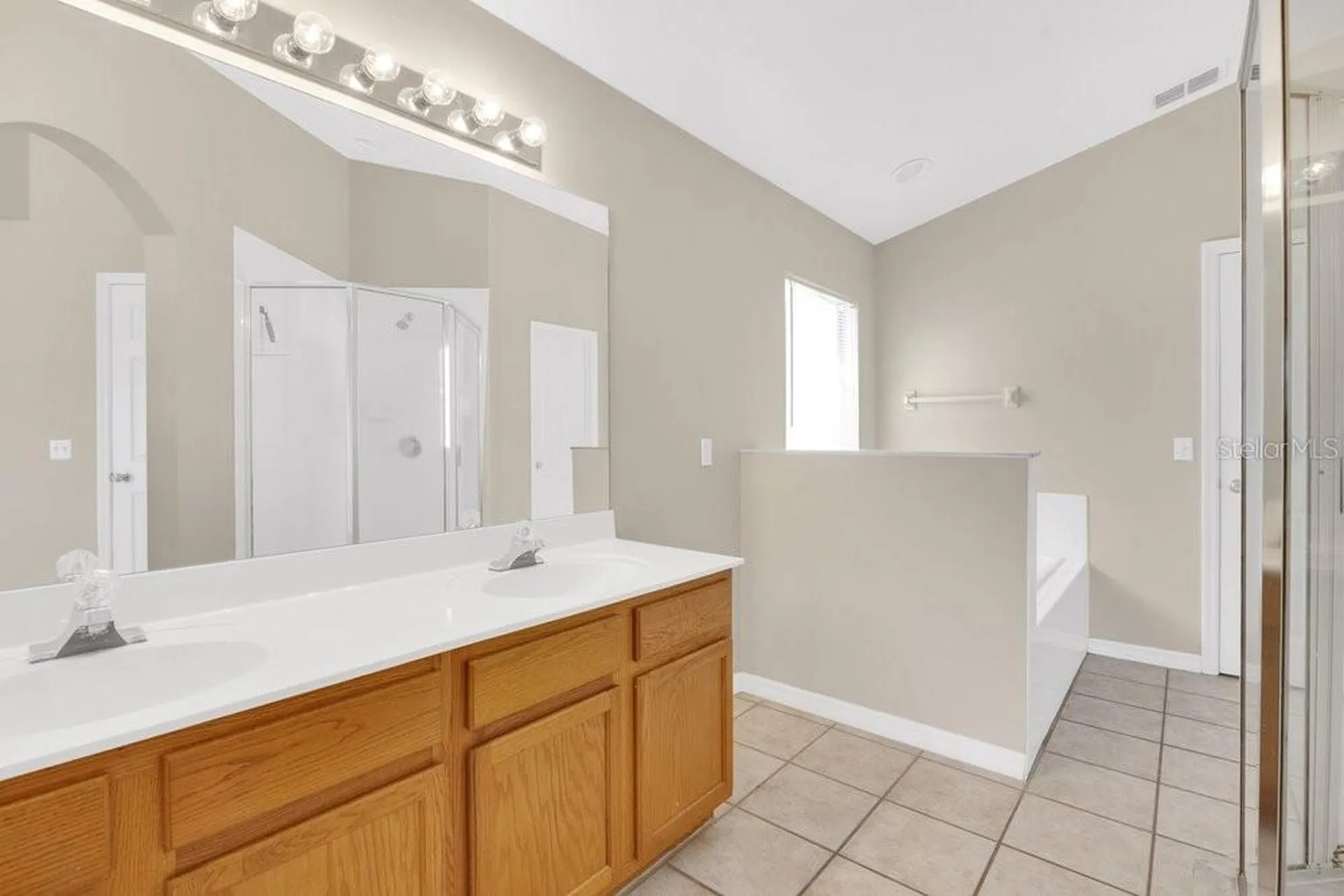 348 Sir Phillips Drive Davenport FL 33837