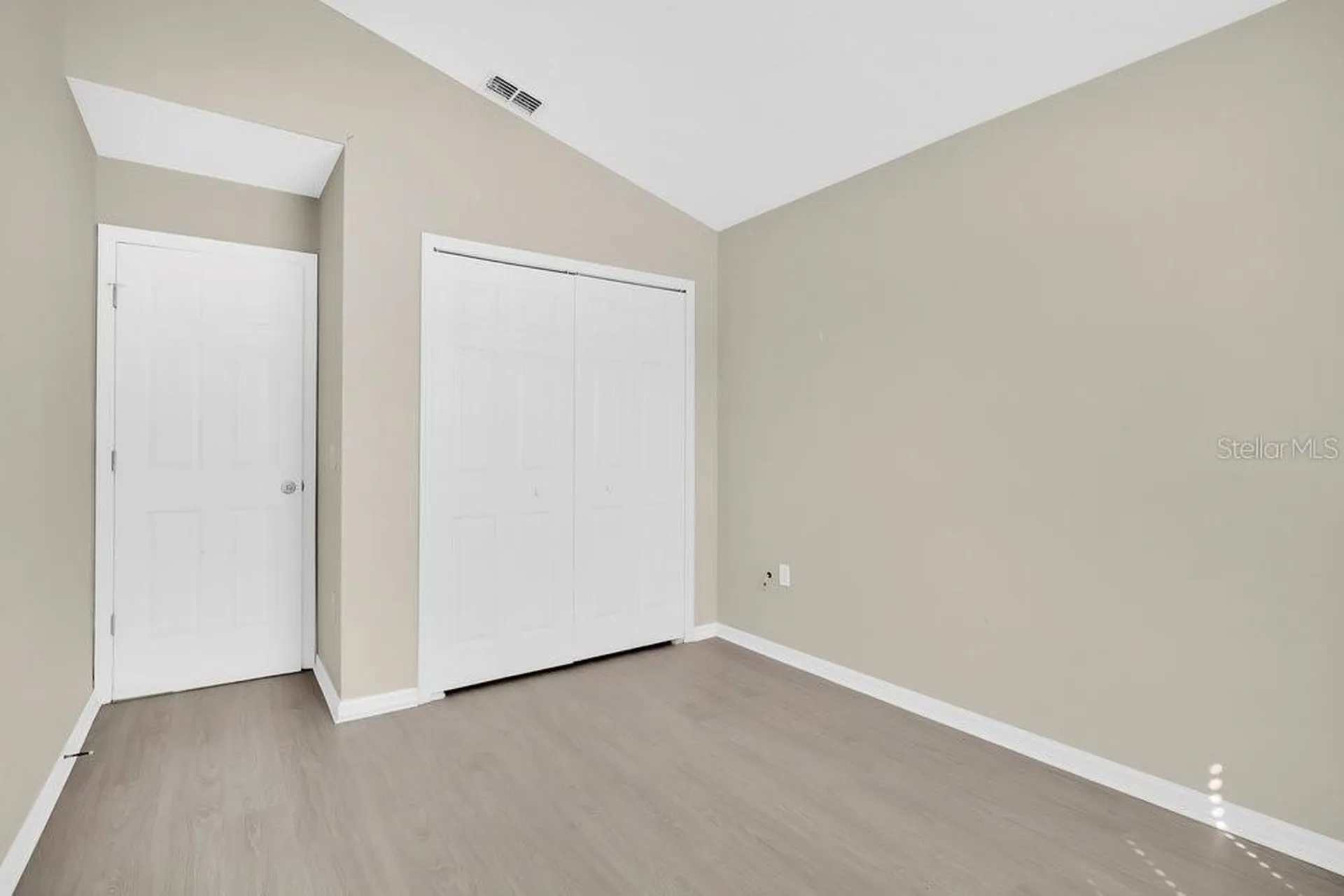 348 Sir Phillips Drive Davenport FL 33837