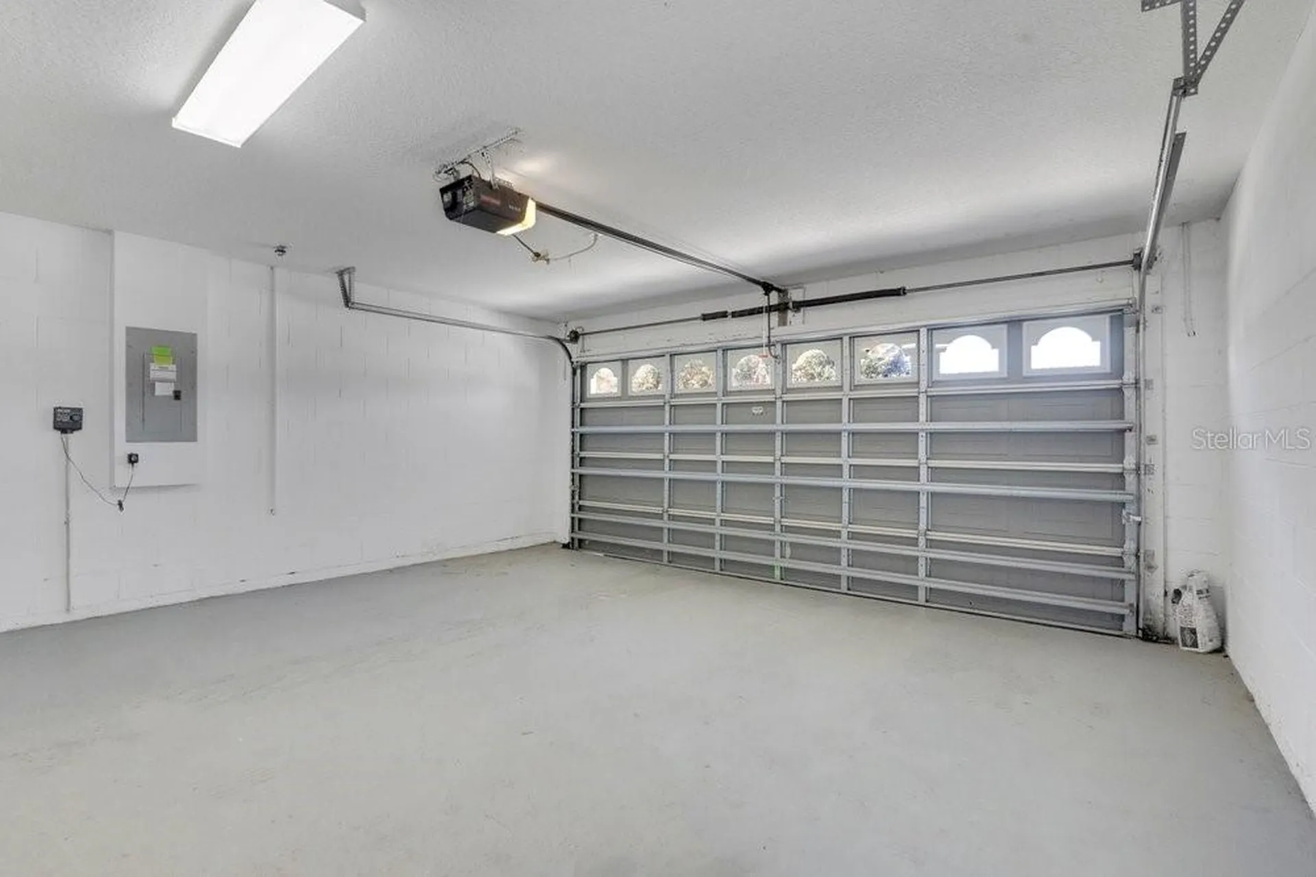348 Sir Phillips Drive Davenport FL 33837