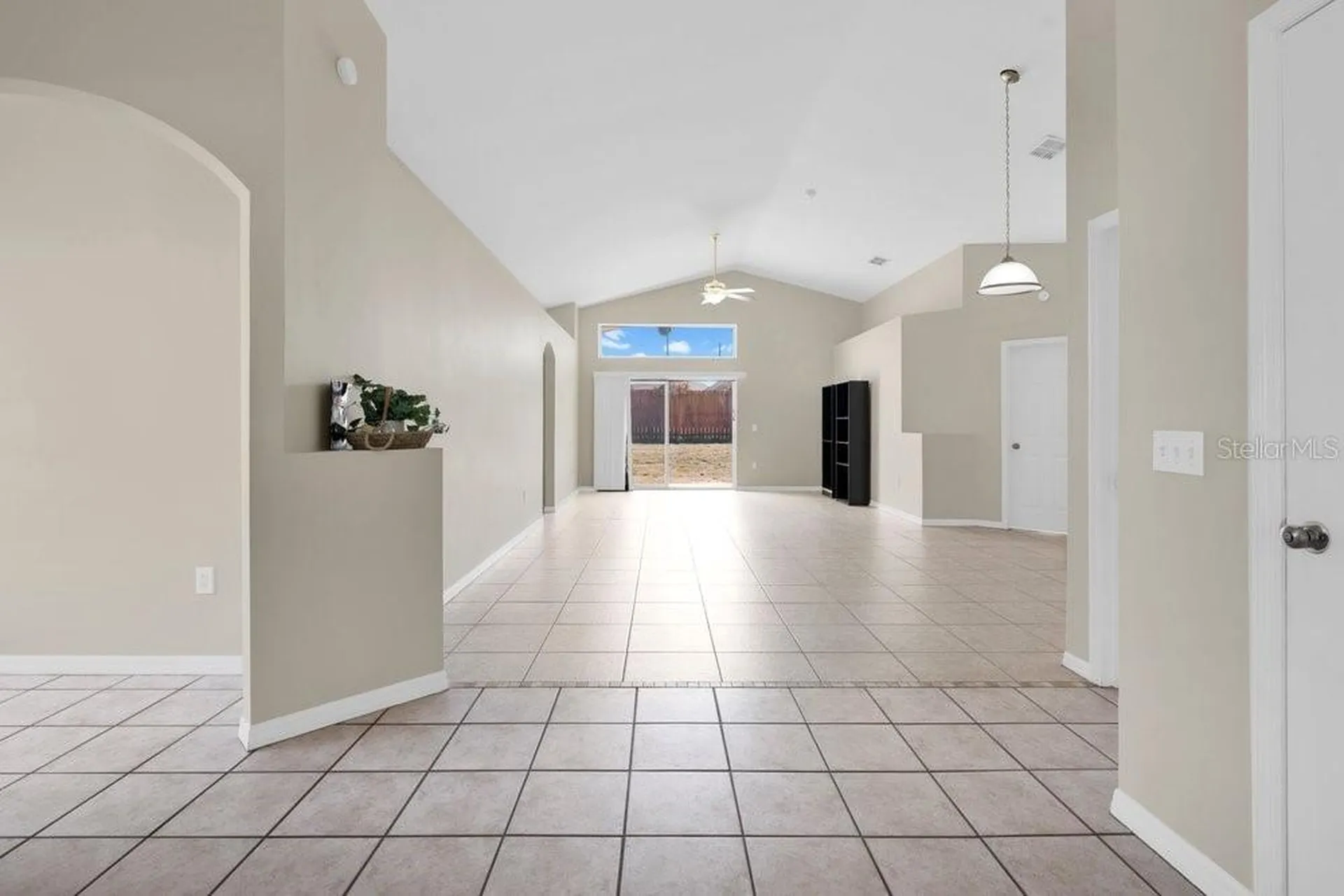 348 Sir Phillips Drive Davenport FL 33837