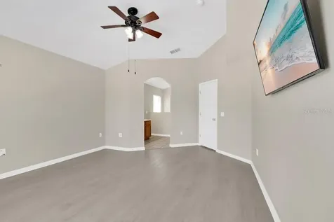 348 Sir Phillips Drive Davenport FL 33837