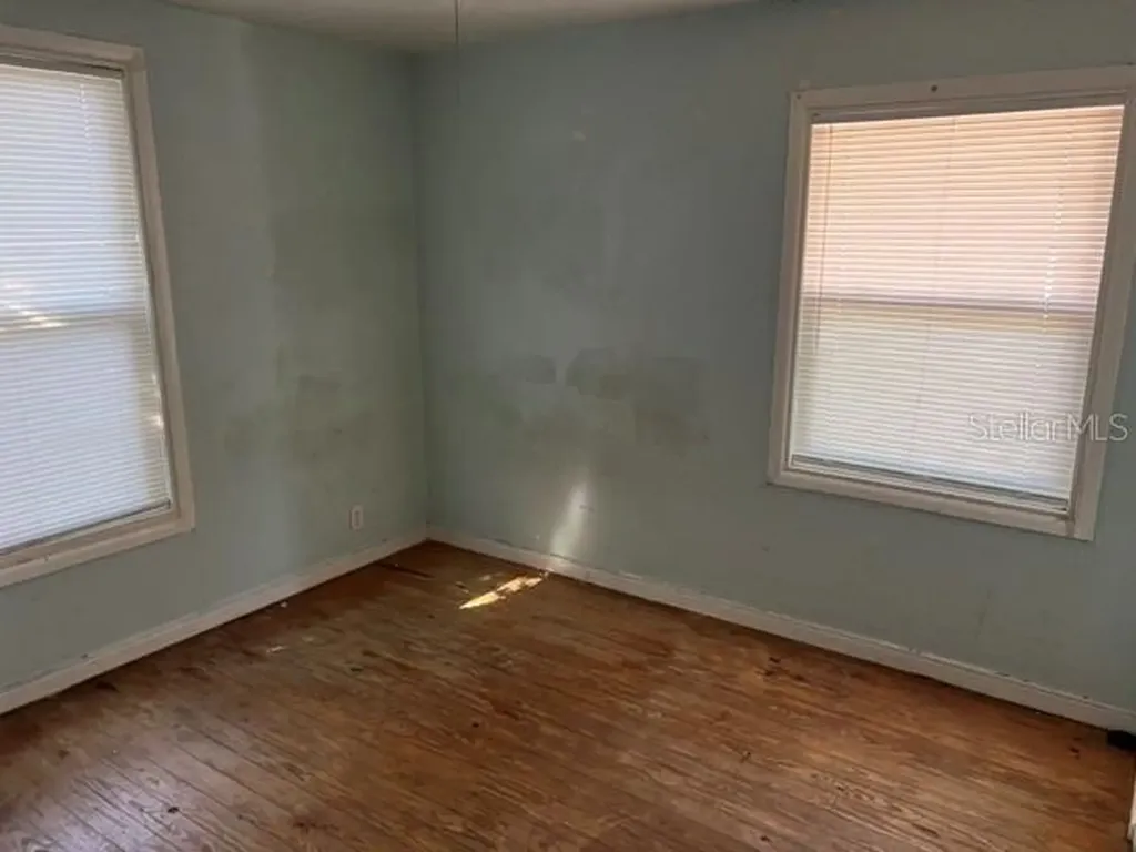 340 Pierce Avenue Daytona Beach FL 32114