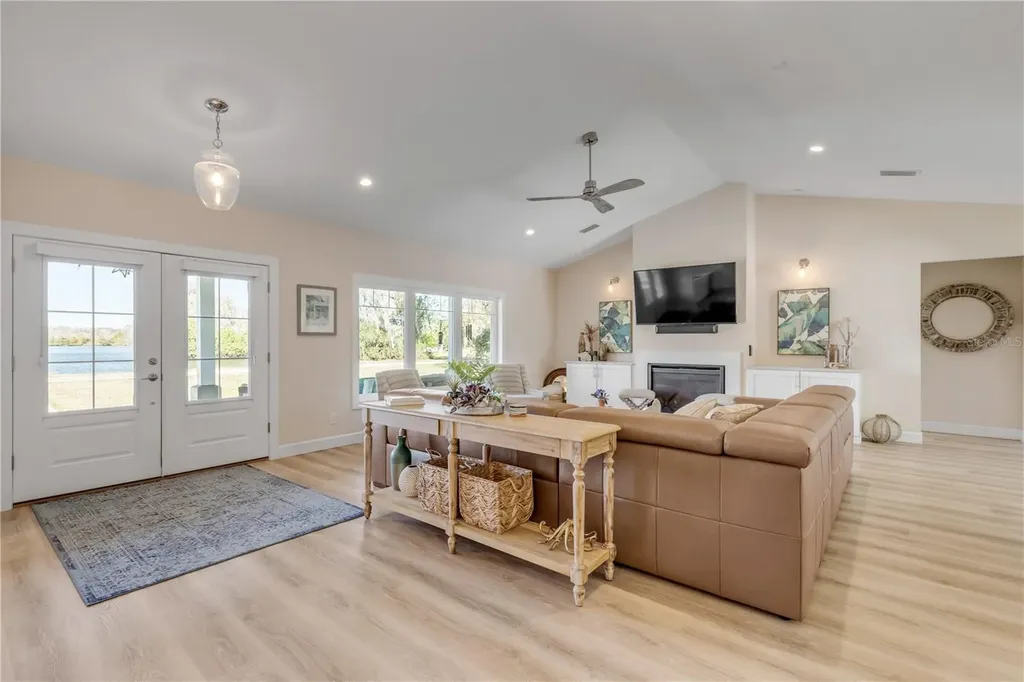 2760 Pearl Lake Trail New Smyrna Beach FL 32168