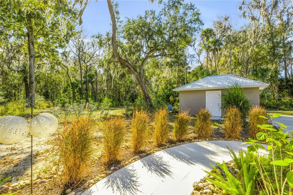 2760 Pearl Lake Trail New Smyrna Beach FL 32168