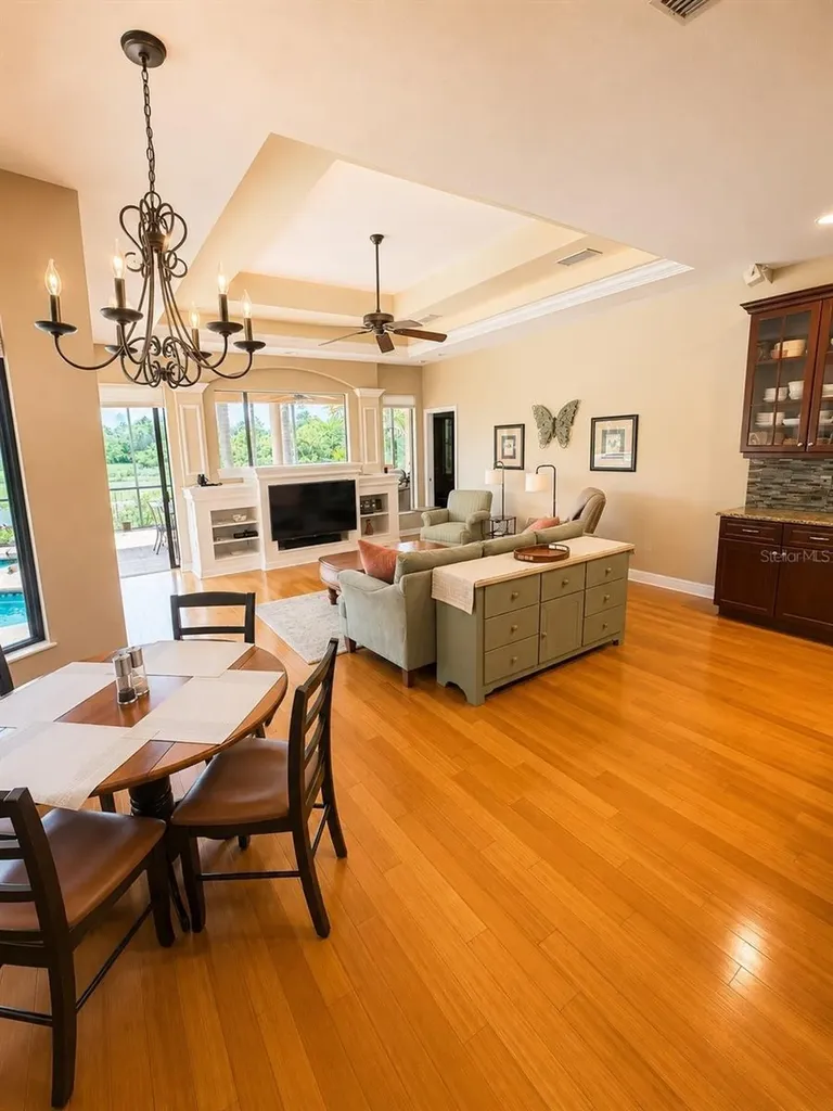 6828 Honeysuckle Trail Lakewood Ranch FL 34202