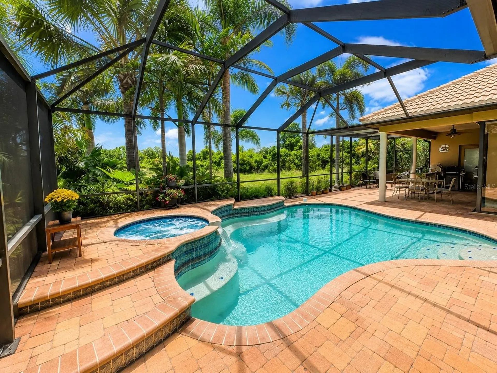 6828 Honeysuckle Trail Lakewood Ranch FL 34202