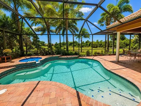 6828 Honeysuckle Trail Lakewood Ranch FL 34202