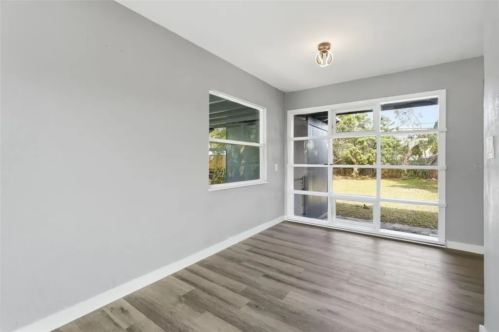 201 83rd Avenue N St Petersburg FL 33702