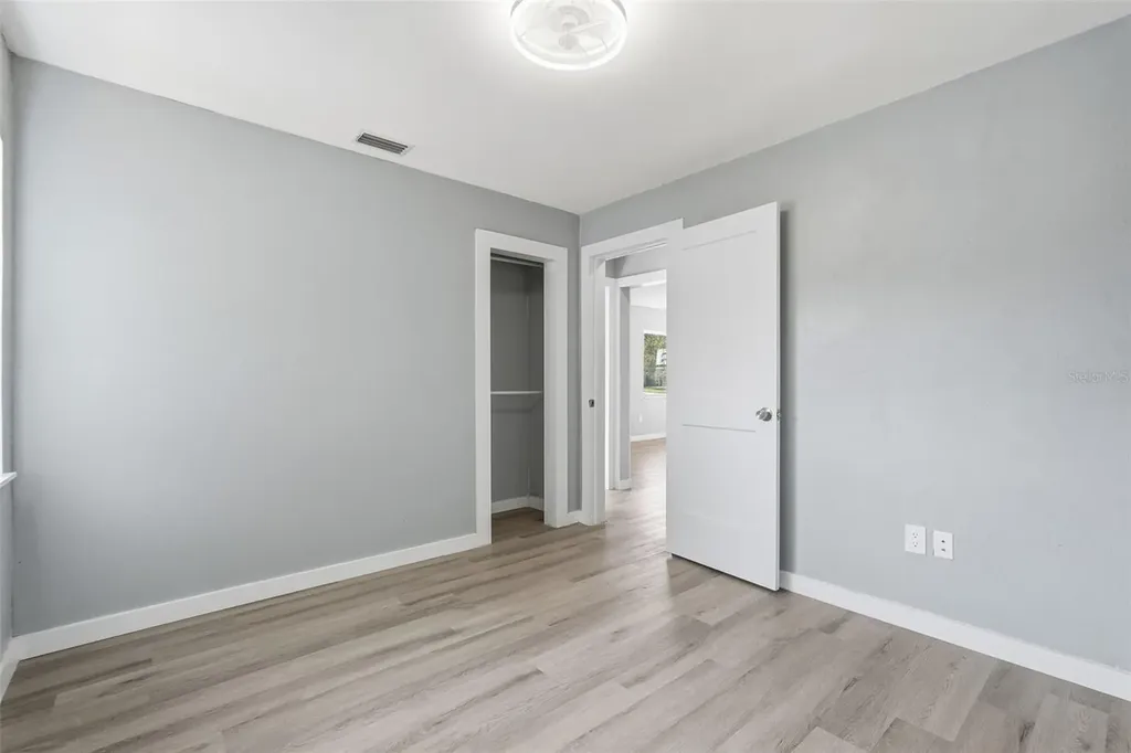 201 83rd Avenue N St Petersburg FL 33702