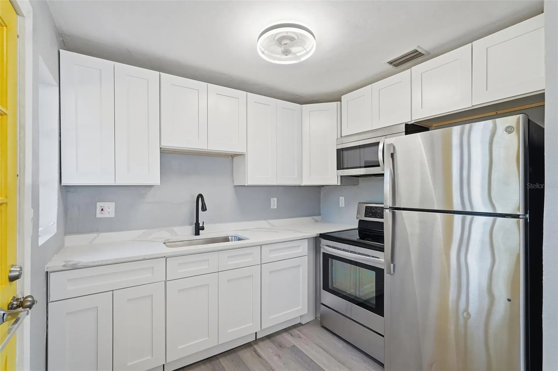 201 83rd Avenue N St Petersburg FL 33702