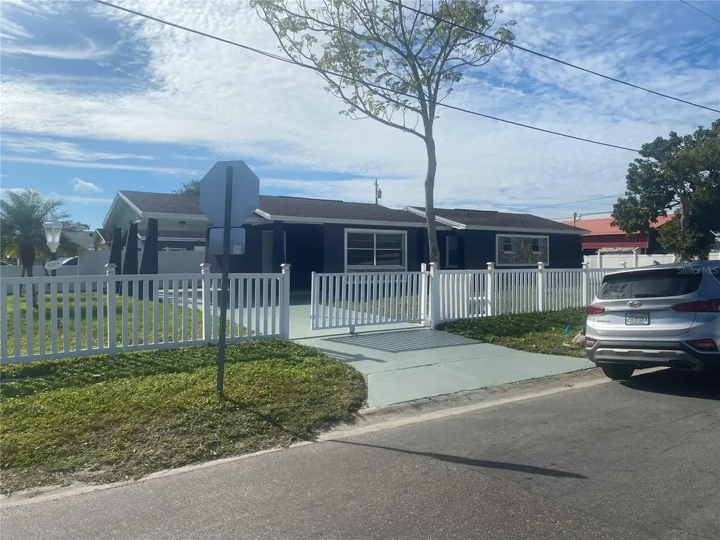 6224 N Grady Avenue Tampa FL 33614