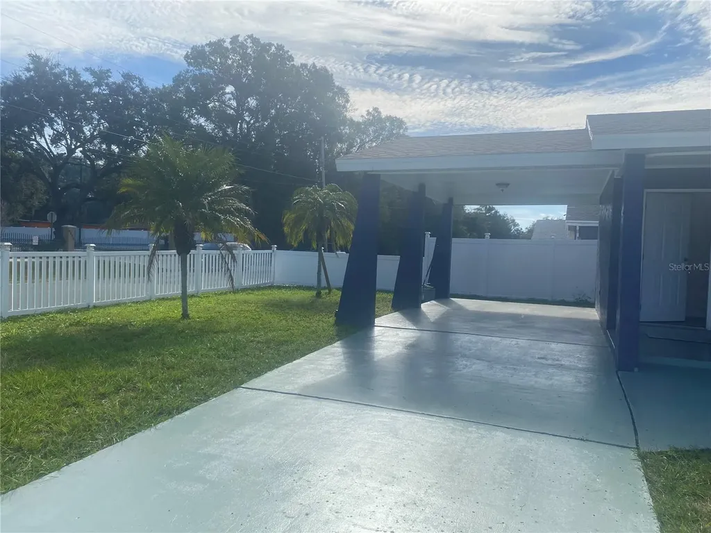 6224 N Grady Avenue Tampa FL 33614