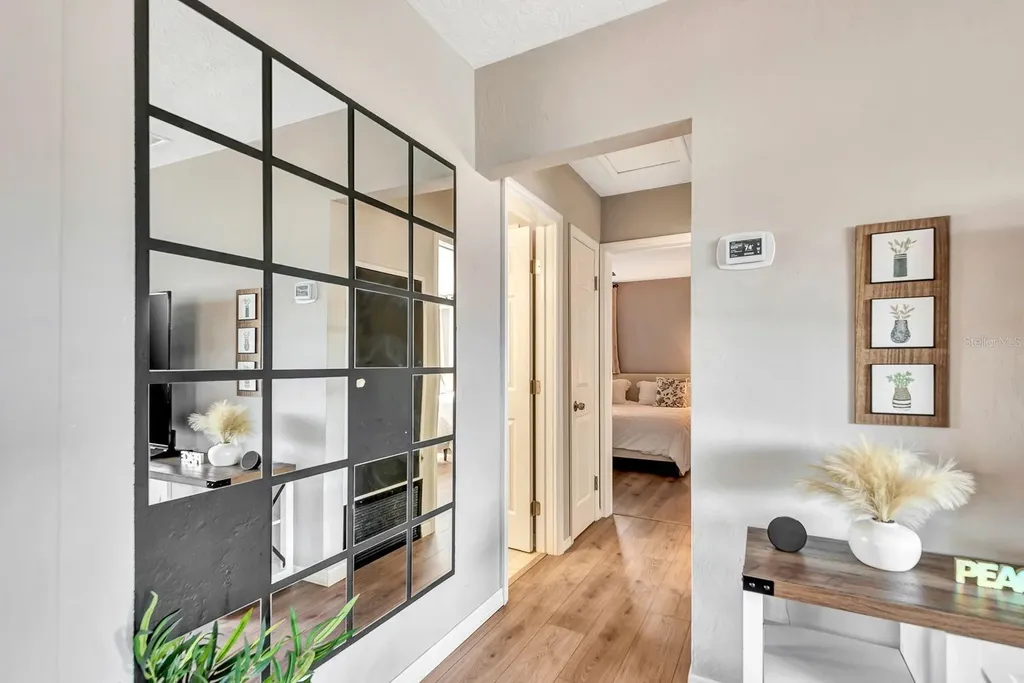 2127 Lee Lane Sarasota FL 34231